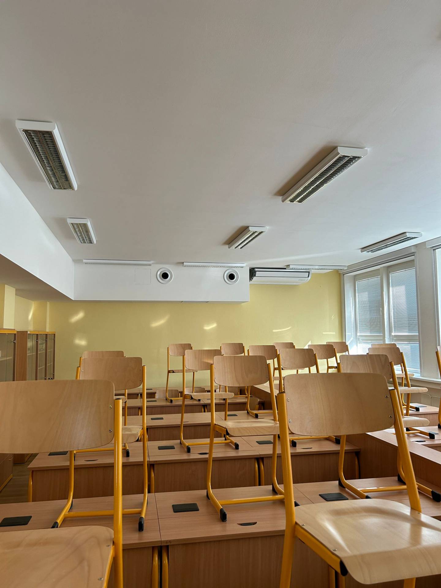 Základní škola U Červených domků Hodonín image